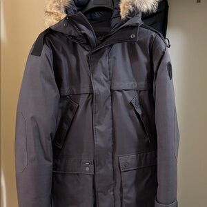Nobis Yatesy Men's black crosshatch parka with Fur Hood